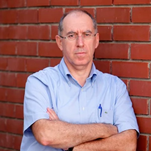 Dr. Dimitrios Iatridis