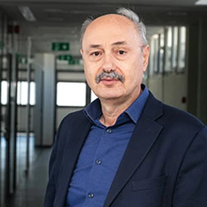 Dr. Angelos Lappas